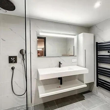 New 3 Bedrooms + Terrass + Carpark Apartment *